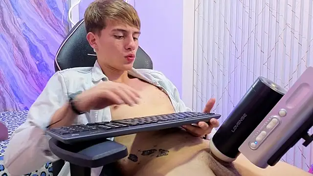 EVAN_TAY webcam