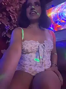 SusanneGrace webcam