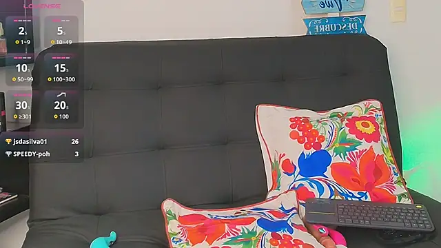 NaughtyxNicolle webcam