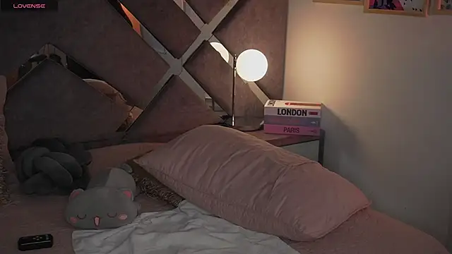 AmaraEvans live sex cam