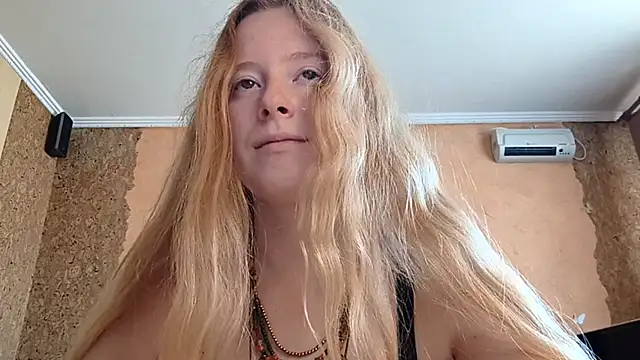 KateVibe_01 webcam