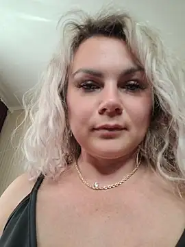 candy_queeen live sex cam