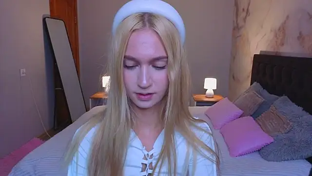 SerenaCrystall webcam