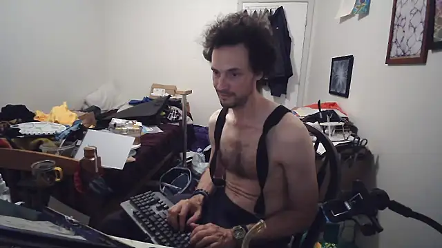 JohnnyMoves webcam