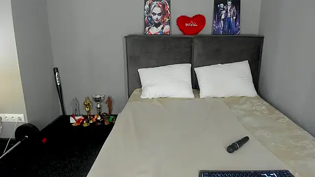 MuscleXXXBarbie webcam