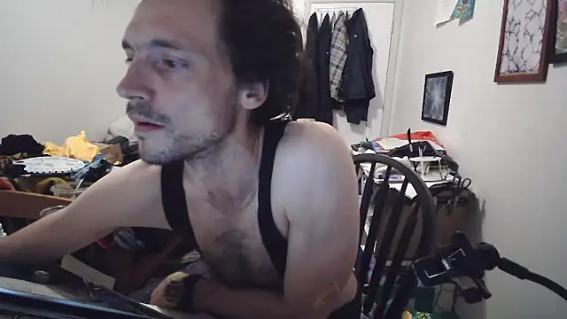 JohnnyMoves webcam