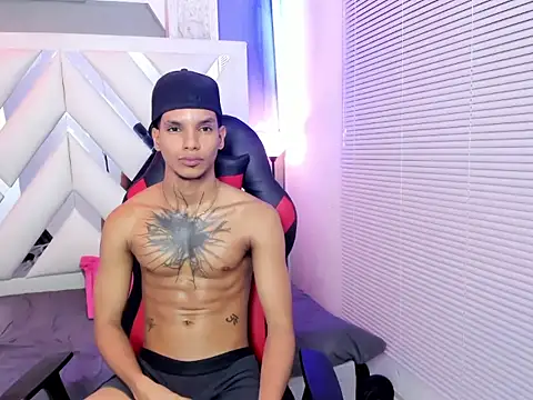 kai_storm77 webcam