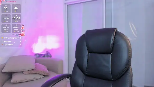 Ginni_charlotte webcam