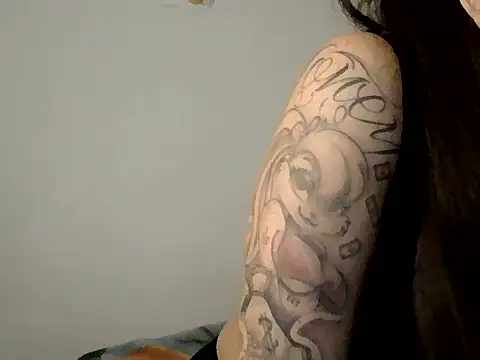 kaileyrivers webcam
