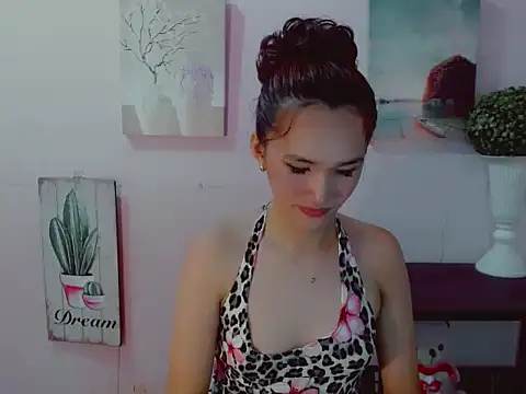 Urblossom_princessxxx webcam