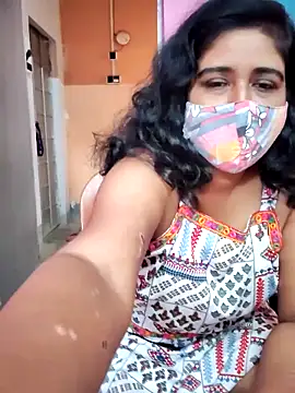 Rulali_44 webcam
