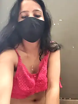 Kanika_76 webcam