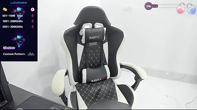 Naughty___asian webcam