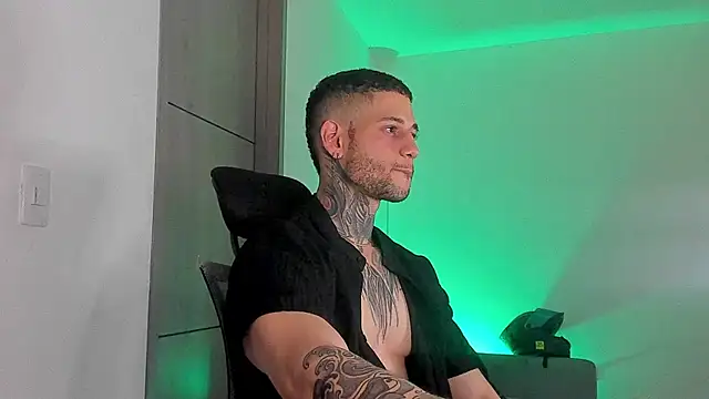 _jamesleandros1 webcam