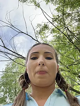 Wonder_Kari webcam
