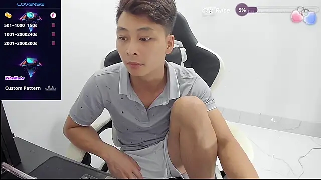 Naughty___asian webcam