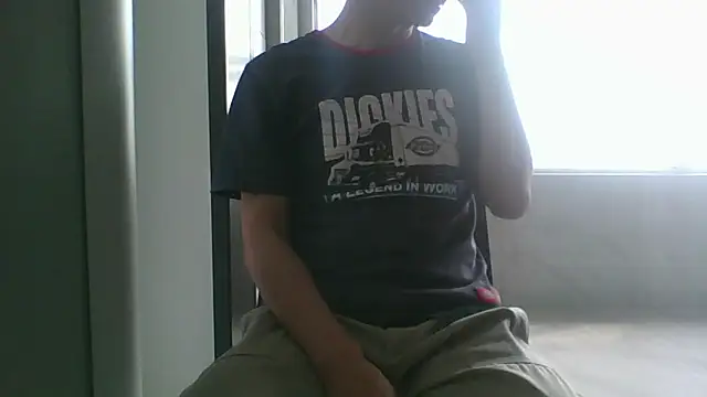 nole_china7 (Ask my age) - talk / fun / cum