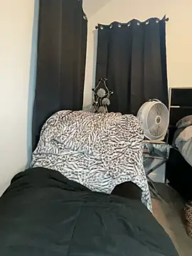 Fifty_Shades_Of_Redd webcam