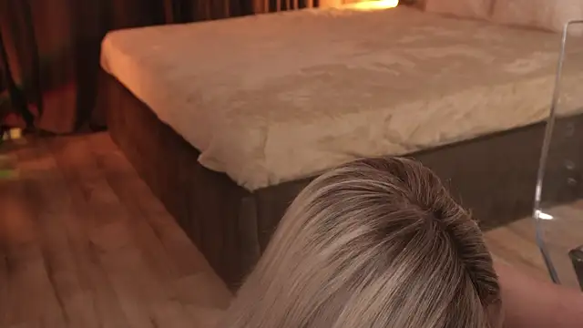 victoriamorrone (F young) - Lets tease eachother😈😍