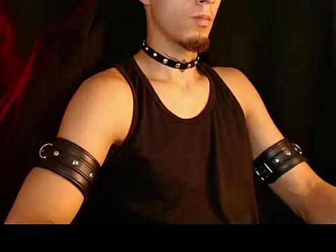 dark_men1 webcam