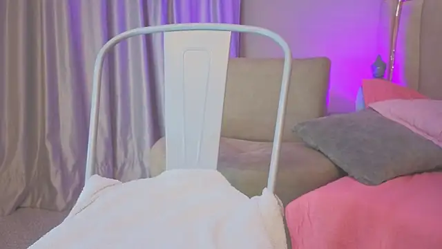 Esmeralda_Candy webcam