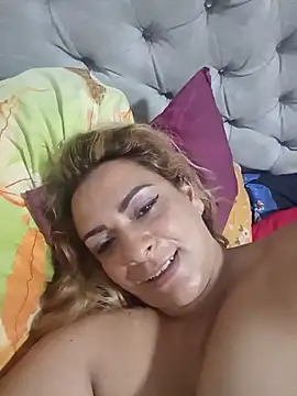 Milf-Prettyboobs webcam