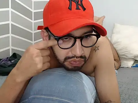thomass1018 webcam