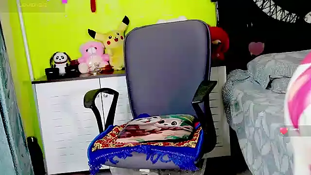 sexyhoney27 webcam