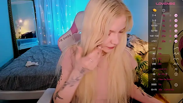 AnyaTaylor_ webcam