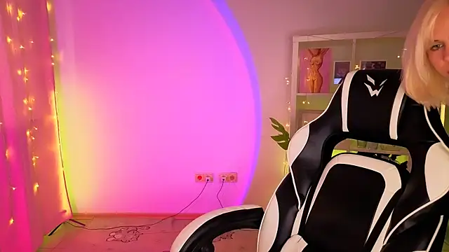 ElenaMonroe webcam