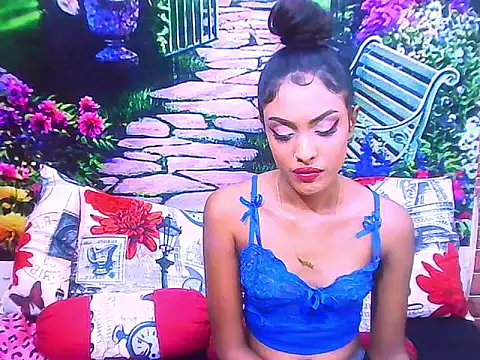 IndianPretty14u2Luv webcam