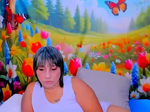 indianroxy webcam