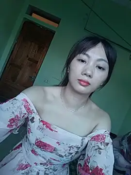 Ki-sexy61 — вебкам-модель онлайн на stripchat
