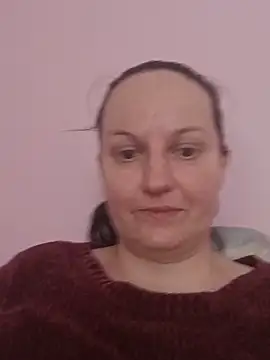 BustyLadyAlma webcam