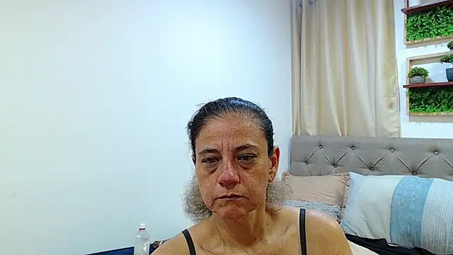 sasi_luna webcam