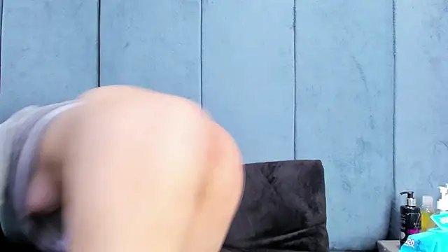 Megan_Thompson_ webcam