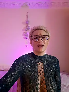 LunaBlaise webcam