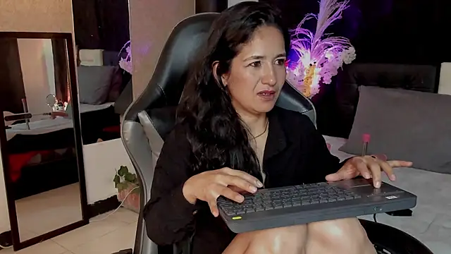 Vicky_Angeel webcam