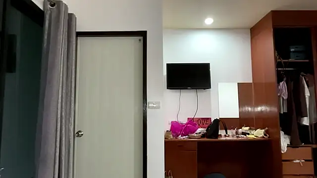 kamila_18_french webcam
