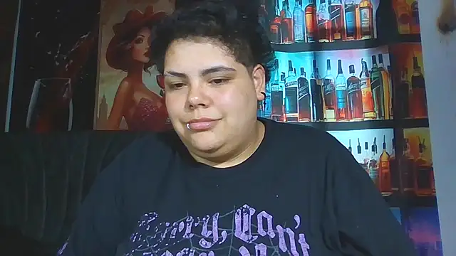 Hailey_Curvy webcam