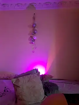 LunaBlaise webcam