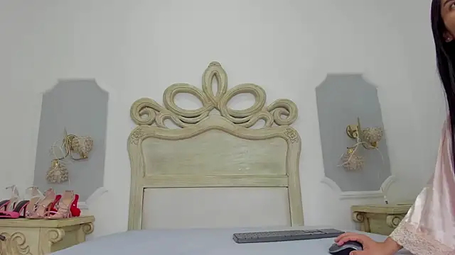 naia_cox webcam