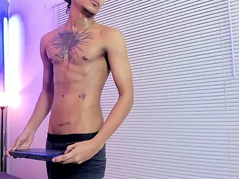 kai_storm77 webcam