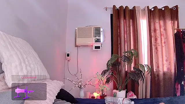 MaddieRoses webcam