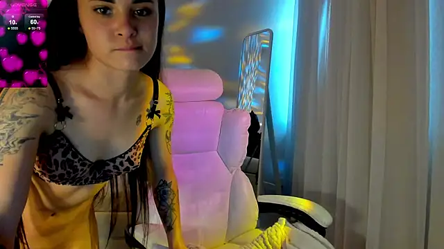 Black_Dollarss webcam