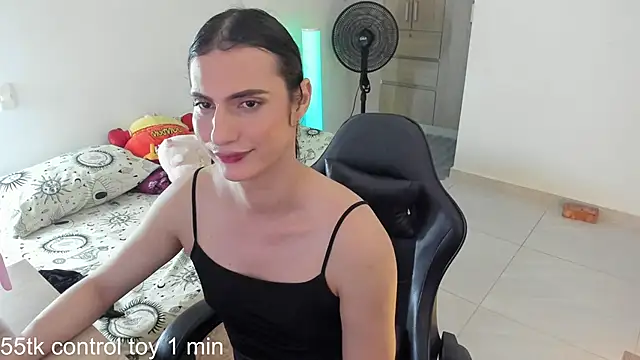 _shantallskinny_ live sex cam