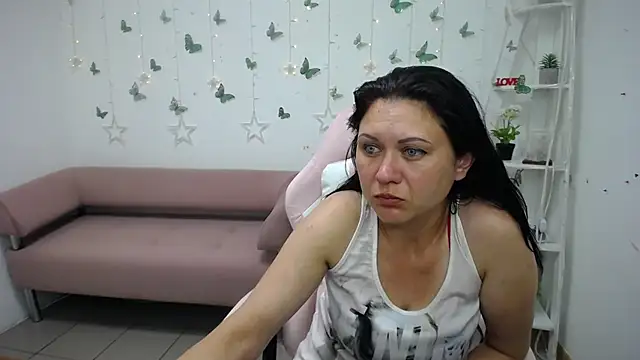 MorticiaAngel webcam