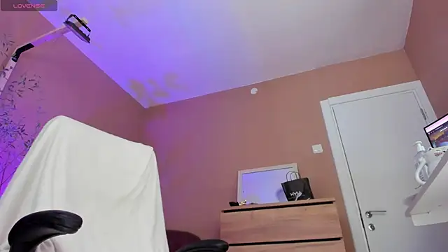 KaylaLaine webcam