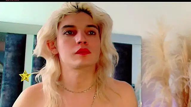 honey_skin webcam