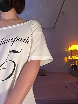 hellokittytztm (F young) - show my hairry pussy